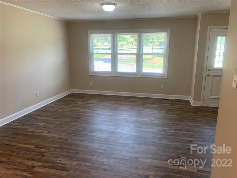 408 Millsaps Rd, Statesville, NC 28625