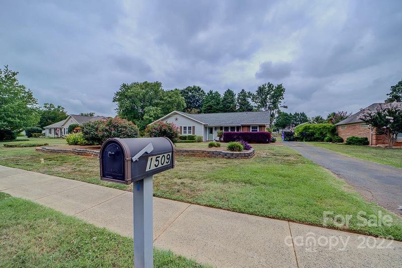 1509 Reid Harkey Rd, Matthews, NC 28105