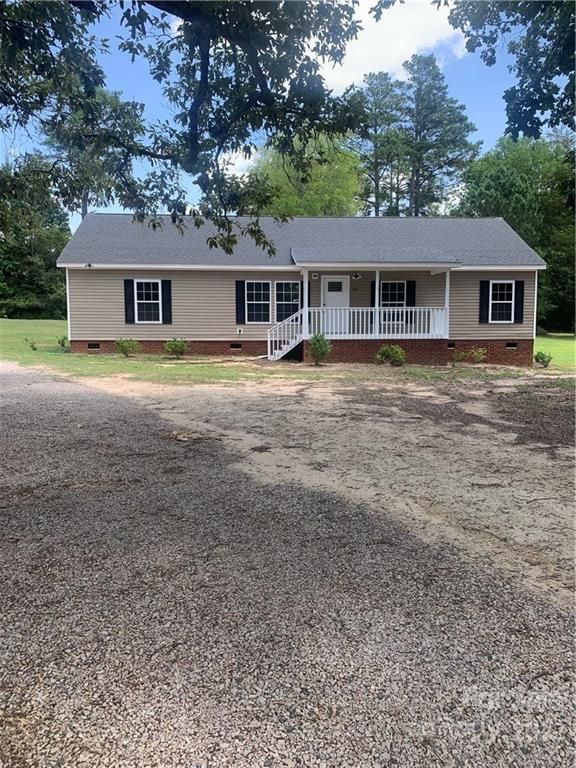 1120 Golden Maple Ln, Chester, SC 29706