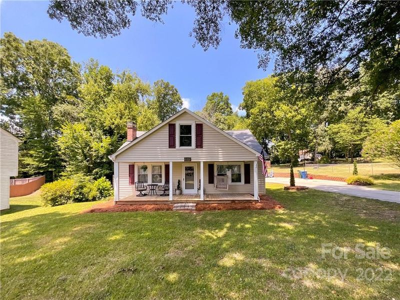 509 Pine St, Mount Holly, NC 28120