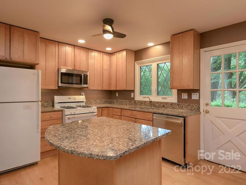 5305 Quail Ridge Dr, Mint Hill, NC 28227