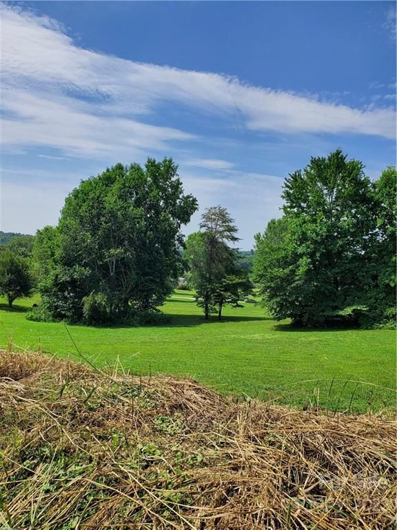 114 Hannah Sue Ct #5, Harmony, NC 28634