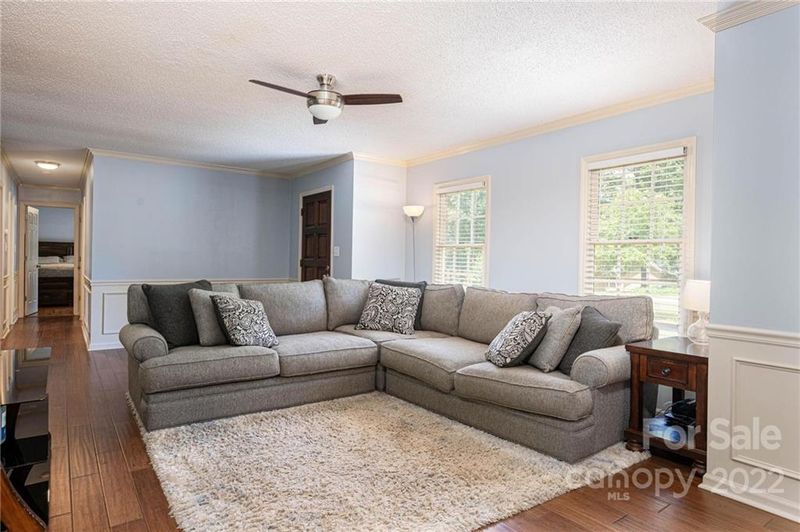 955 Hunting Ave, Lincolnton, NC 28092