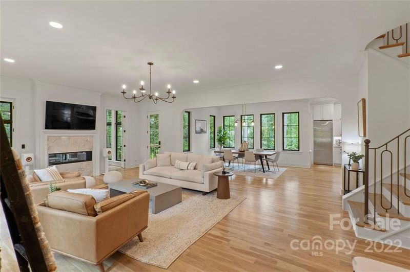 3335 Windsor Dr, Charlotte, NC 28209