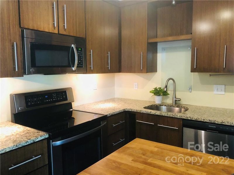 934 Herrin Ave, Charlotte, NC 28205