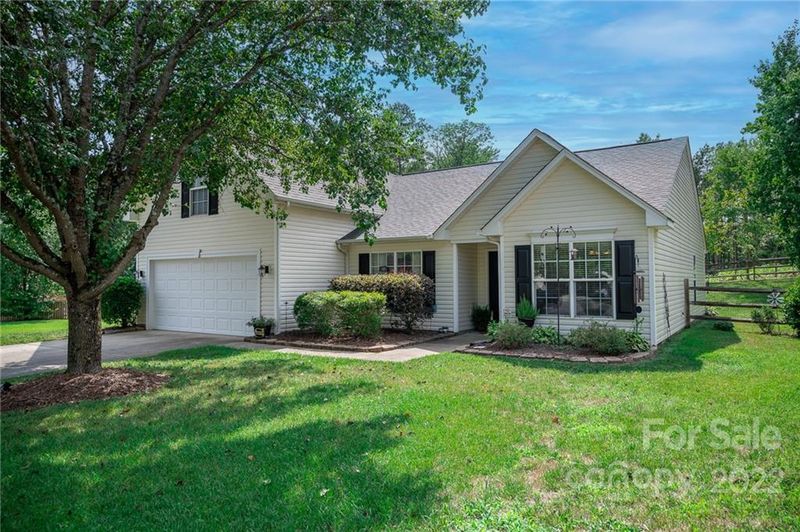 107 Emily Ivy Ct, Kannapolis, NC 28083