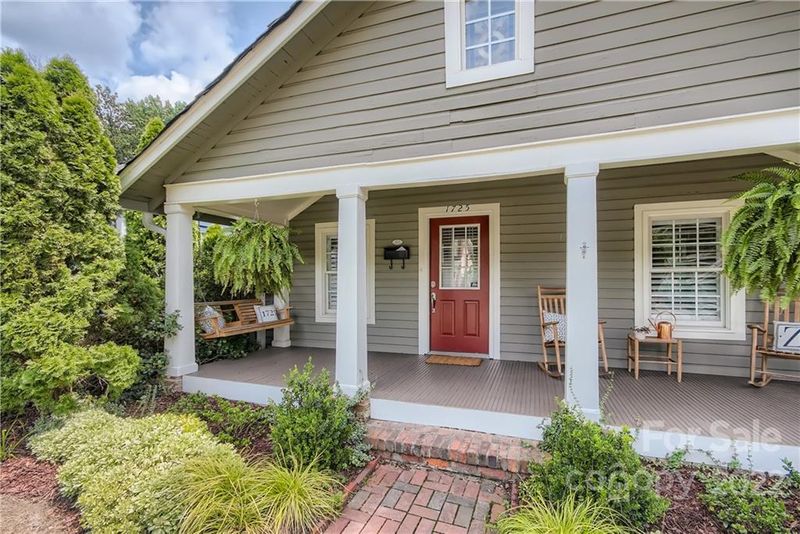 1725 Wilmore Dr, Charlotte, NC 28203