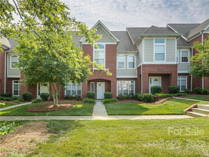 921 Central Park Cir, Davidson, NC 28036