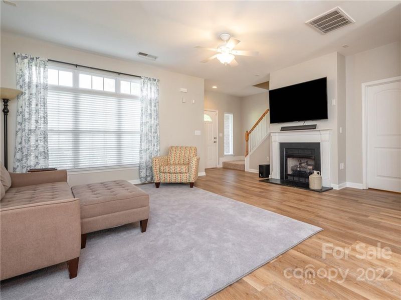921 Central Park Cir, Davidson, NC 28036