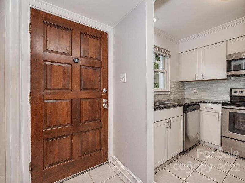8219 Feather Ln, Charlotte, NC 28212
