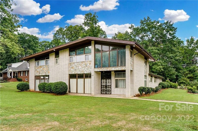 7727 Monroe Rd, Charlotte, NC 28212