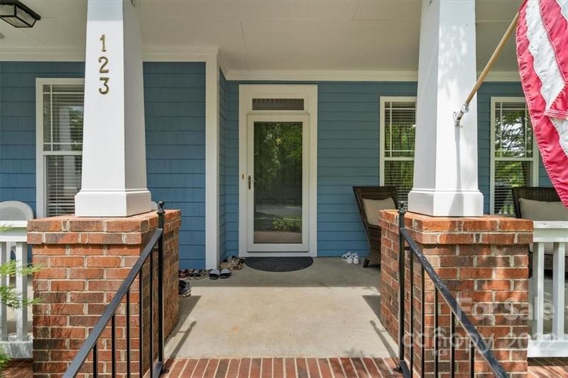 123 Shoreline Pw, Tega Cay, SC 29708
