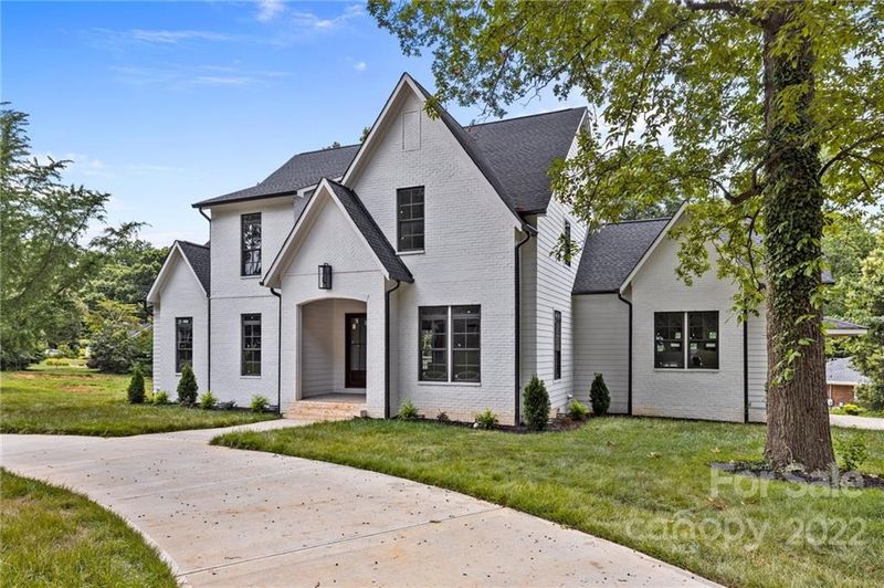 6525 Folger Dr, Charlotte, NC 28270