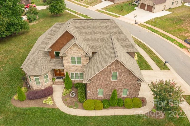 3820 10th St NE, Hickory, NC 28601