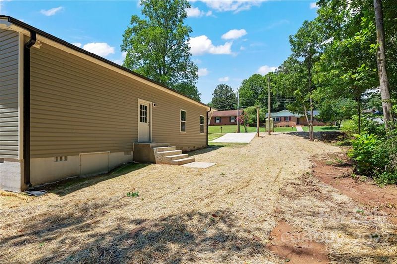 1402 8th Ave, Conover, NC 28613