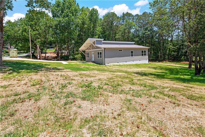 1402 8th Ave, Conover, NC 28613
