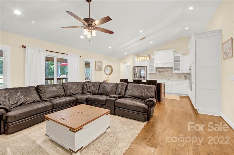 115 Bufflehead Dr, Mooresville, NC 28117