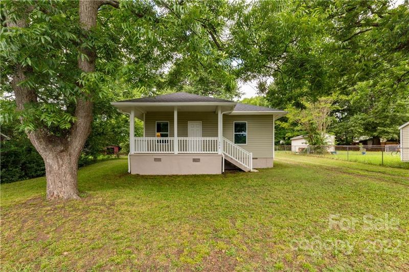 304 Parkview St, Clover, SC 29710