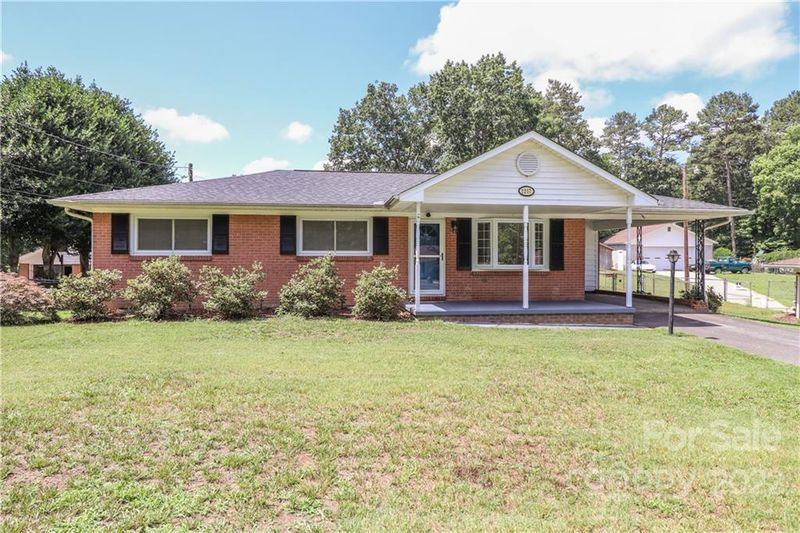 2217 Kenwood Dr, Kannapolis, NC 28081