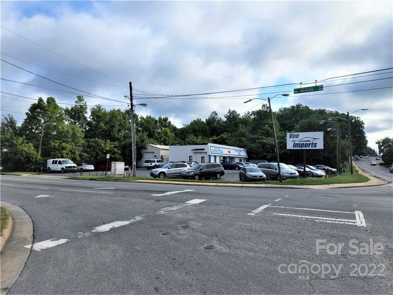 3101 Tryon St, Charlotte, NC 28206
