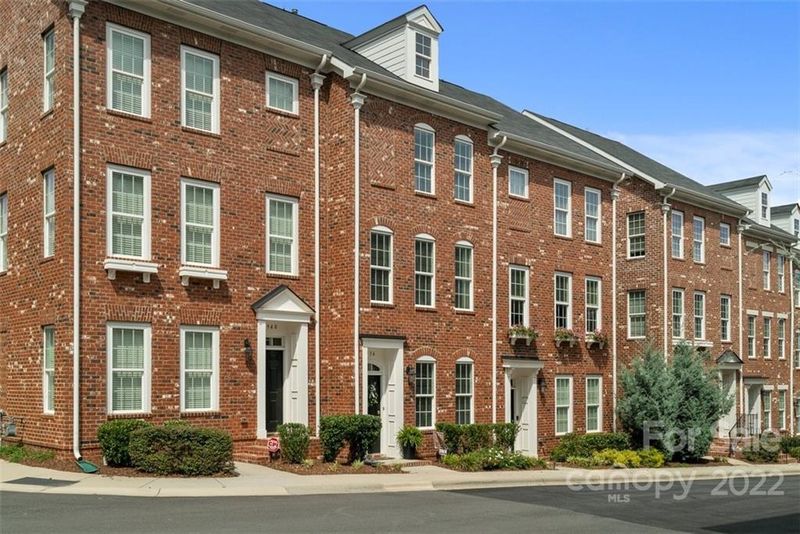 1936 Winpole Ln, Charlotte, NC 28273