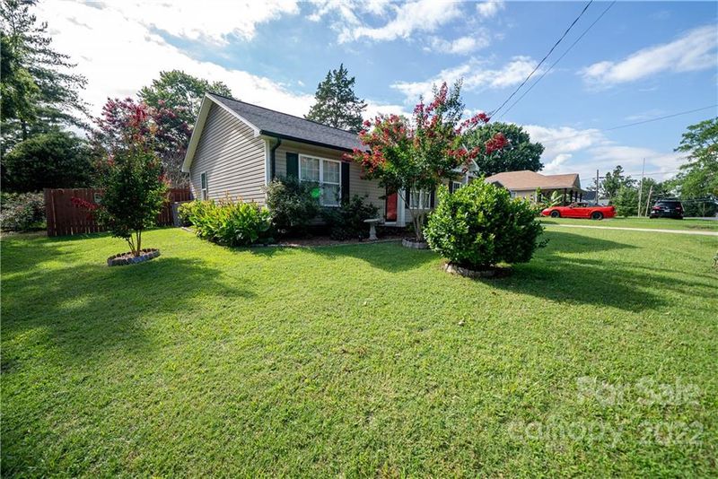 718 Main St, Concord, NC 28027
