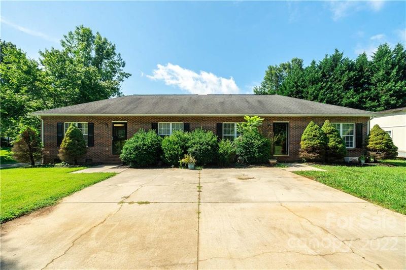 5729 Lee Cline Rd, Conover, NC 28613
