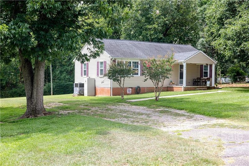 1246 Laurel Ave, Lancaster, SC 29720