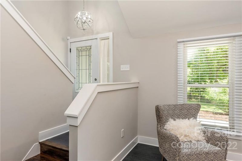 311 Meadowbrook Rd, Charlotte, NC 28211