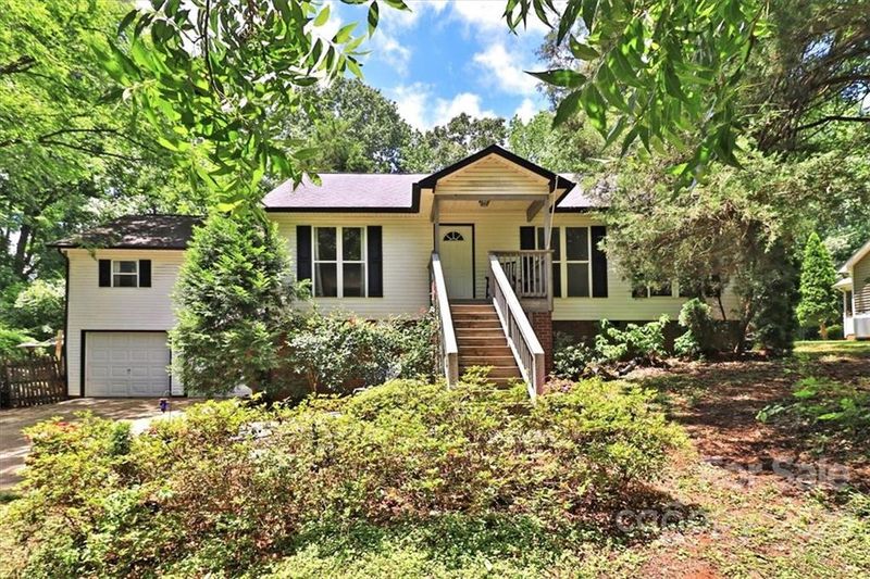 9715 Surrey Rd, Mint Hill, NC 28227
