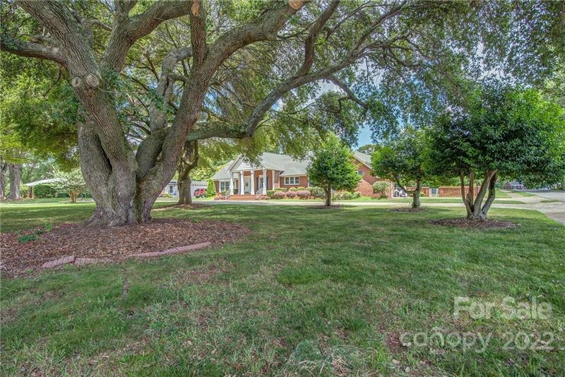 3138 Imperial Dr, Gastonia, NC 28054