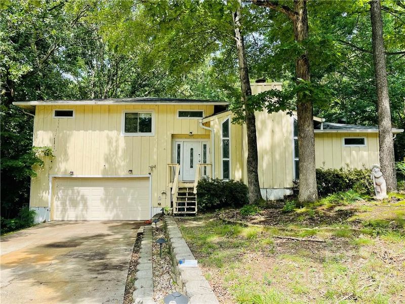 2301 Brook Canyon Dr, Charlotte, NC 28212