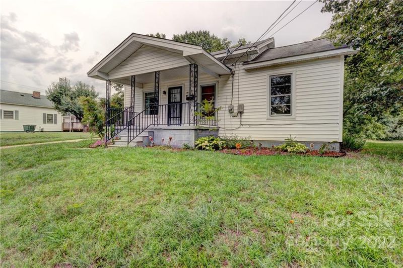 403 S Jacob St, Cherryville, NC 28021