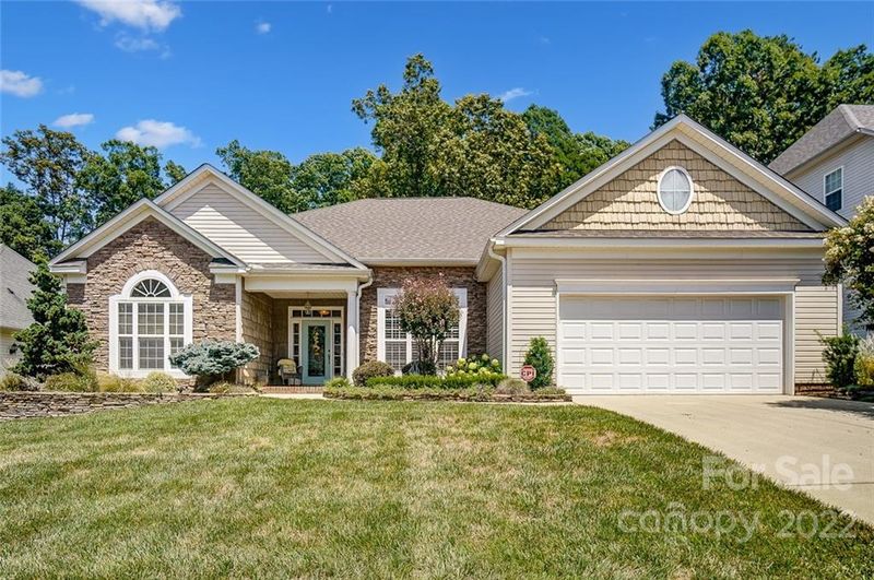 989 Pinkney Pl, Stanley, NC 28164