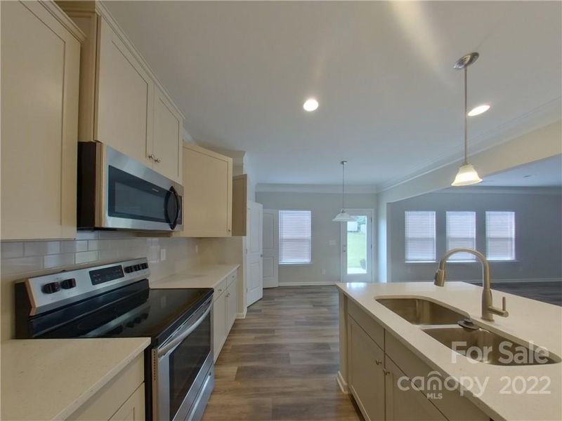 106 Clauser Rd N, Mount Holly, NC 28120
