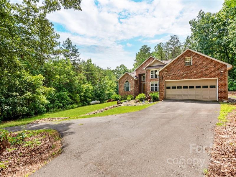 1801 Charles Raper Jonas Hw, Mount Holly, NC 28120