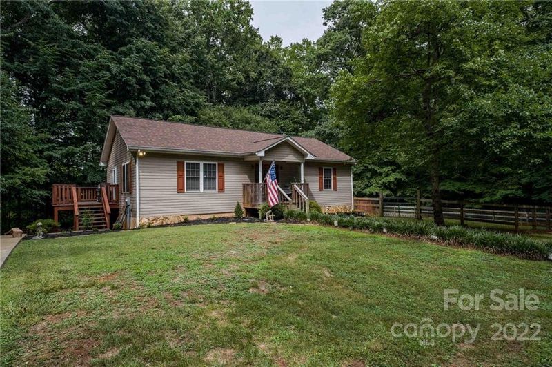 1729 Scott Rd, Statesville, NC 28625