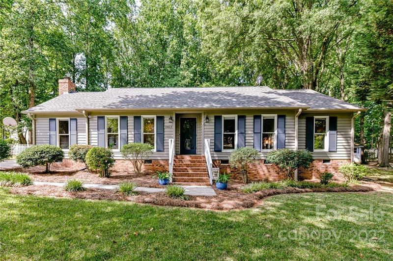 19613 Shevington Dr, Cornelius, NC 28031