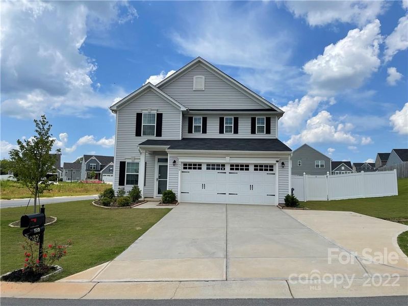 1550 Spruce Ln, Denver, NC 28037