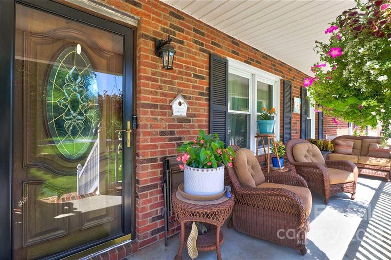 836 Shearers Rd, Mooresville, NC 28115