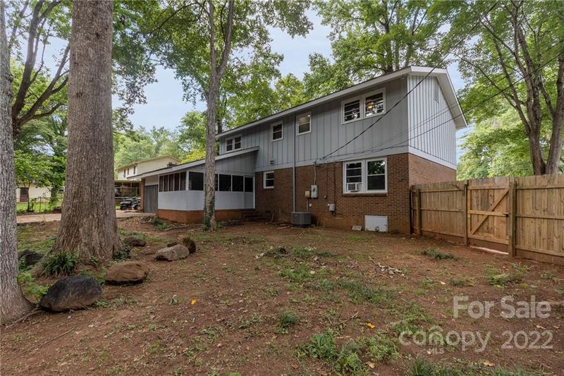 6901 Hillswick Dr, Charlotte, NC 28215