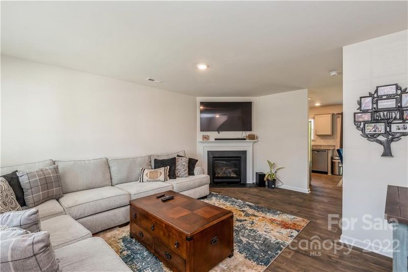 8035 Starnes Randall Rd, Charlotte, NC 28215