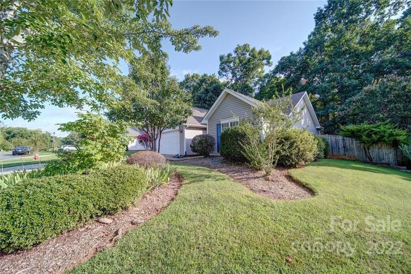 2416 Ivy Run Dr, Indian Trail, NC 28079
