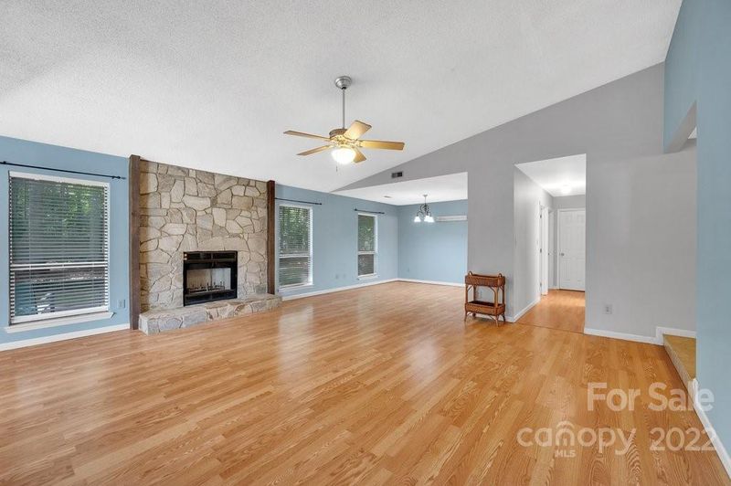 3741 Sweetgrass Ln, Charlotte, NC 28226