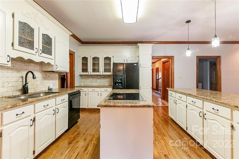 2924 Sebring Cir, Charlotte, NC 28215