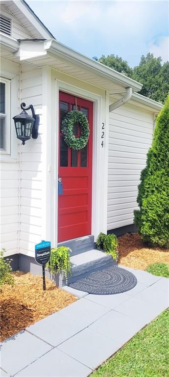 224 E Waterlynn Rd, Mooresville, NC 28117