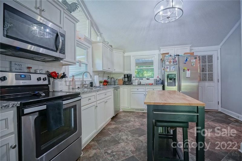 1542 E Ann St, Gastonia, NC 28054