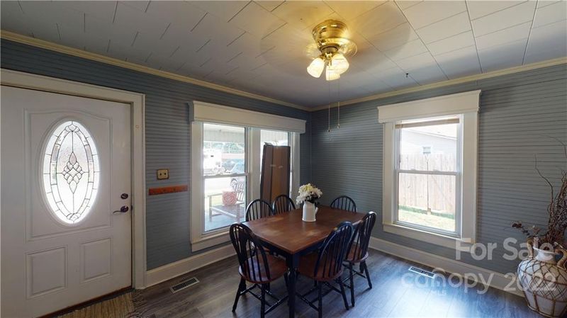 112 W Boyd St, Maiden, NC 28650