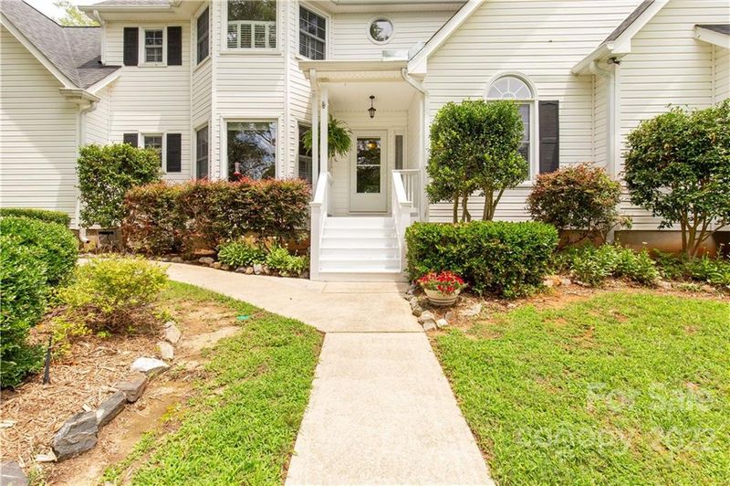 1668 Glenway Rd, Clover, SC 29710