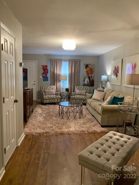 1330 5th St NE #132, Hickory, NC 28601